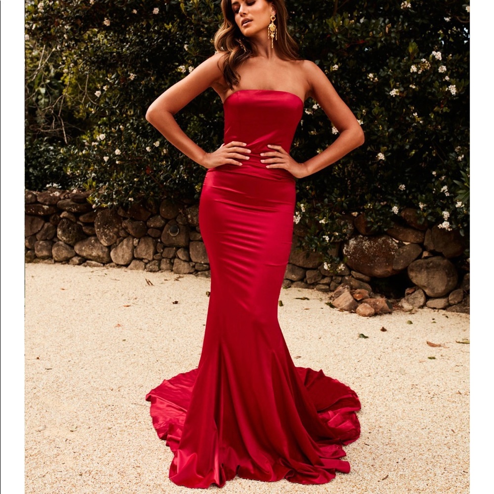 Alamour The Label Dress